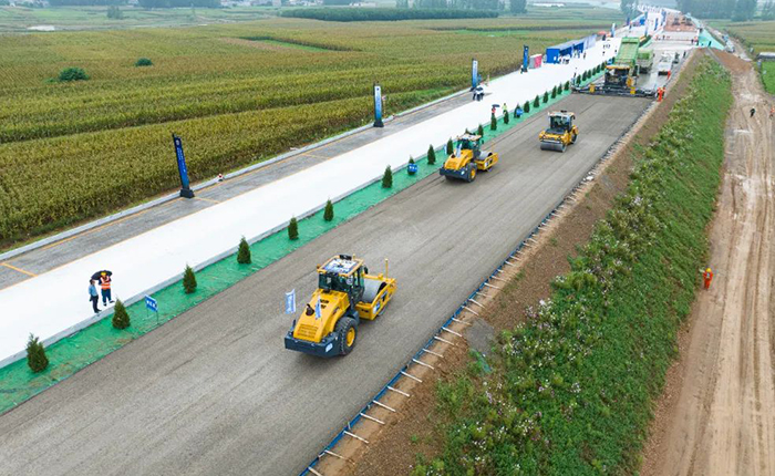全场景智慧赋能，J9集团水稳层施工更便捷、更精准！