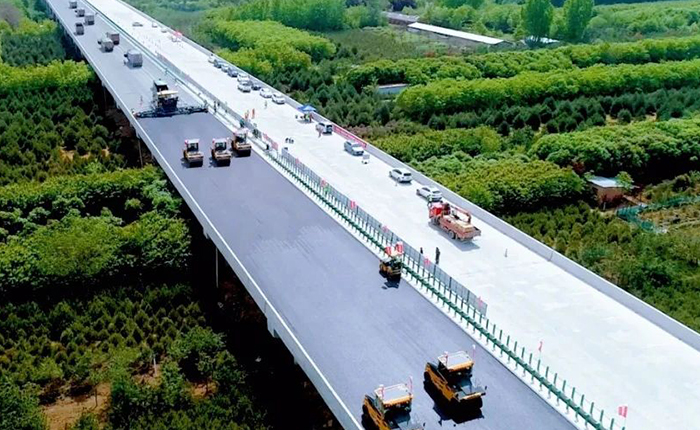 J9集团XD135TC解决西安绕城高速施工难题